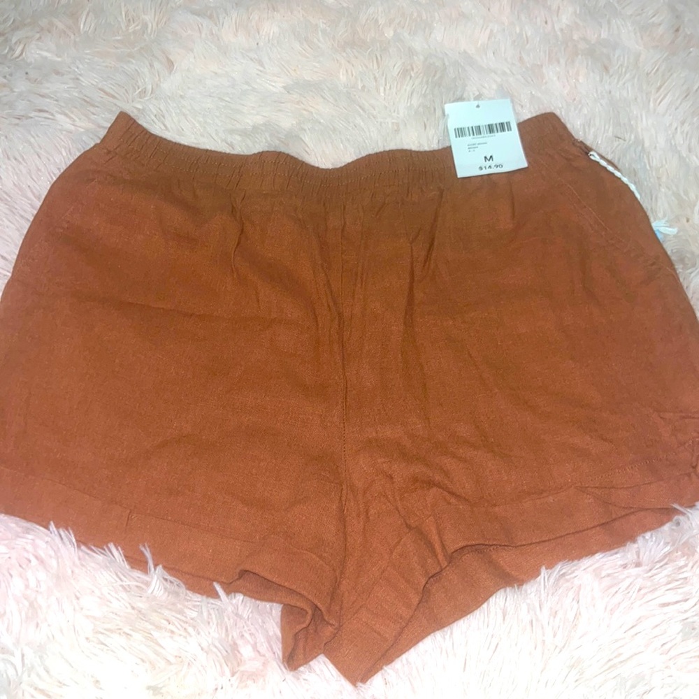 Short woven brown